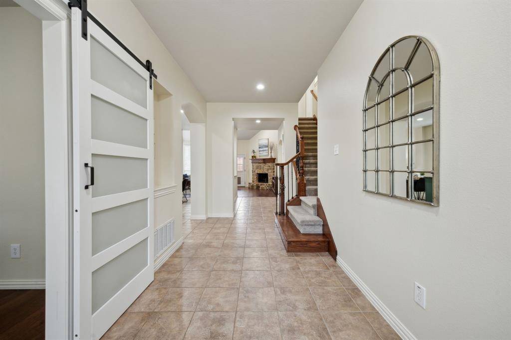 1261 Golf Club Drive, Lantana, TX 76226