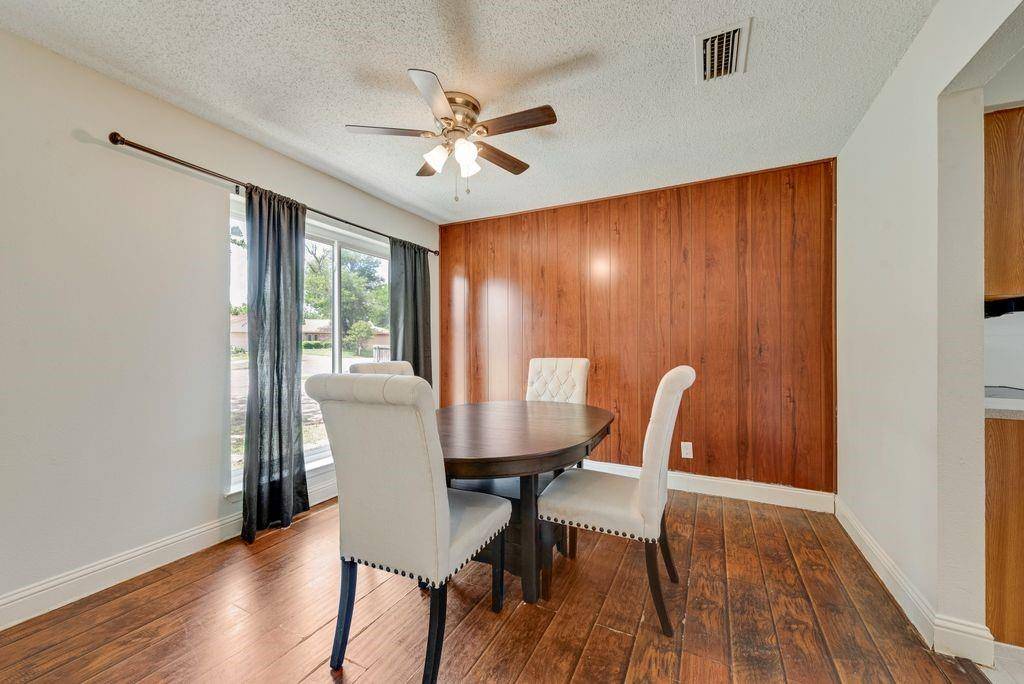 905 Pepperidge Court, Lancaster, TX 75134