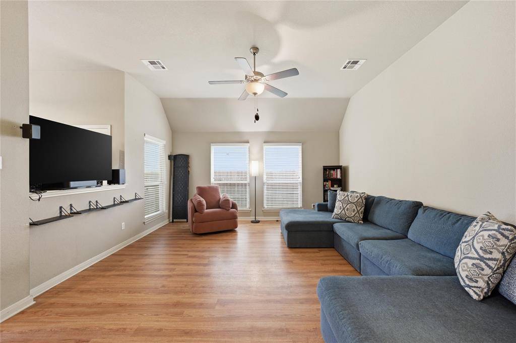 10808 AURORA Drive, Waco, TX 76708