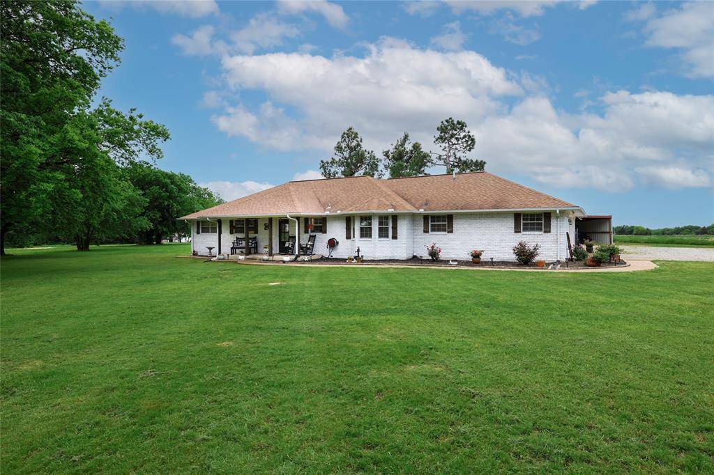 3939 Fm 2194, Celeste, TX 75423