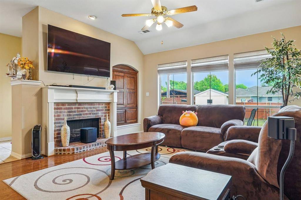 3818 Cemetery Hill Road, Carrollton, TX 75007