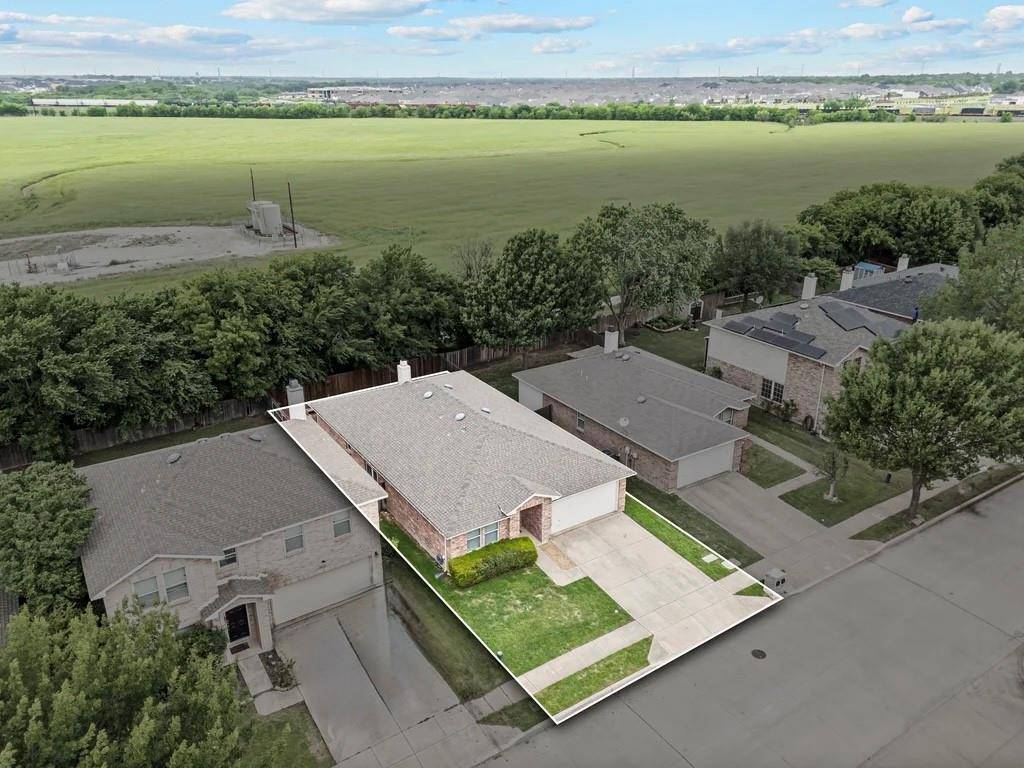 16529 Woodside Drive, Fort Worth, TX 76247