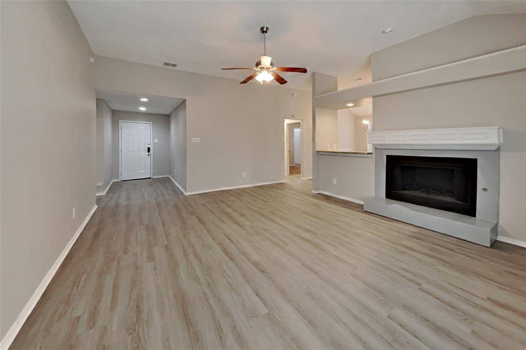 4105 Bradley Lane, Arlington, TX 76017