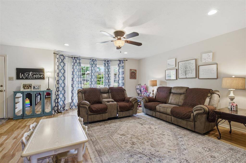 5852 Marina Drive #21, Garland, TX 75043