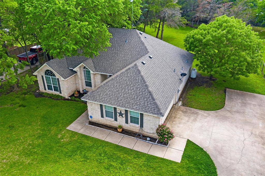 233 Country Meadows Drive, Waxahachie, TX 75165