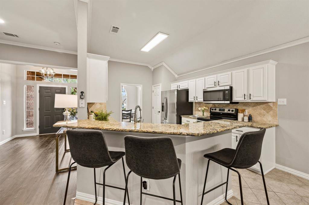 8609 Matt Drive, North Richland Hills, TX 76182