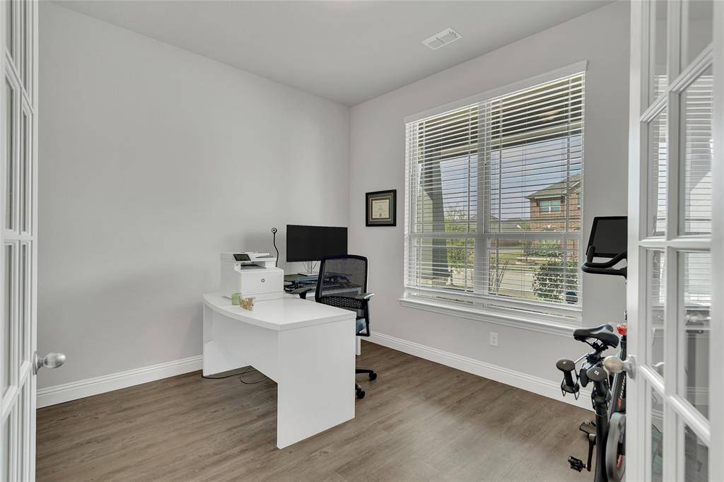 1404 Arrowwood Drive, Aubrey, TX 76227