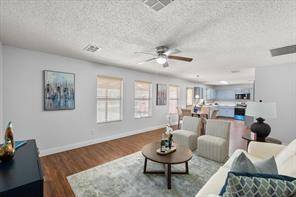 812 Ericville Drive, Arlington, TX 76001