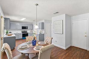 812 Ericville Drive, Arlington, TX 76001