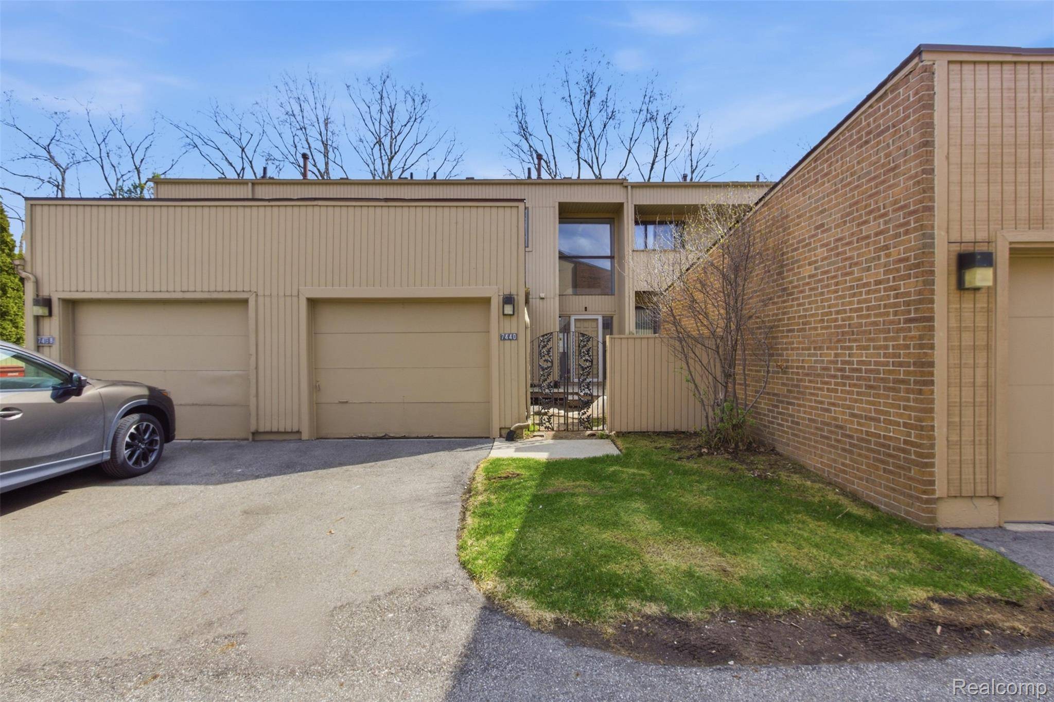 7440 Azalea CT, West Bloomfield Charter Township, MI 48322