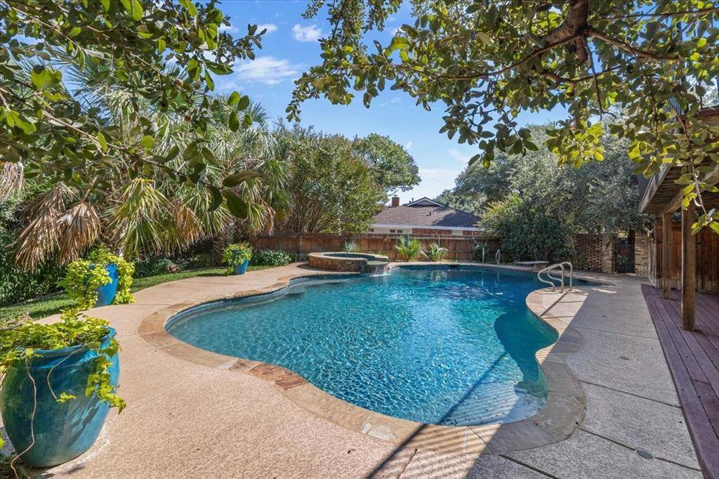 4400 Summercrest Court, Fort Worth, TX 76109