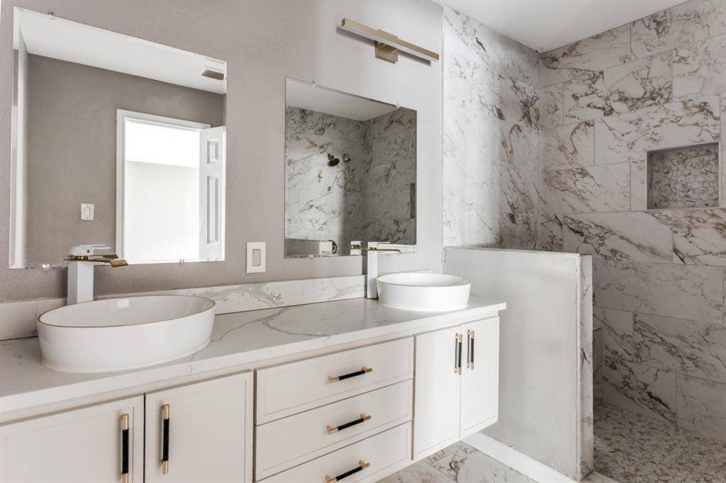 1612 Woodview Drive, Alvarado, TX 76009