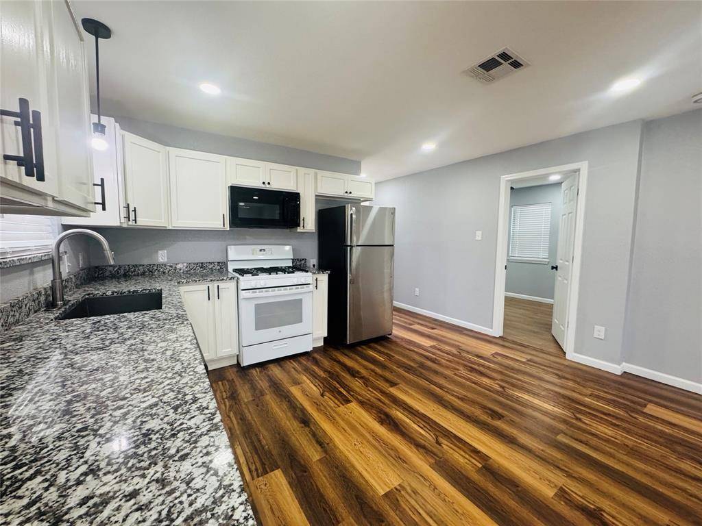 3602 Latimer Street, Bellmead, TX 76705