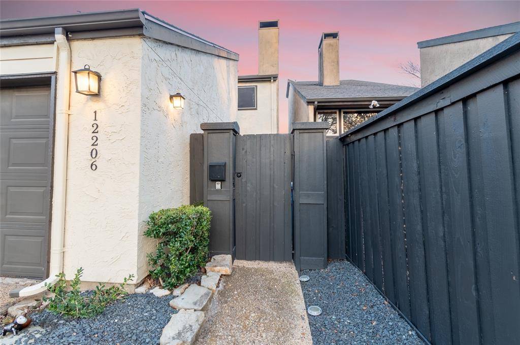 12206 Wightman Place, Dallas, TX 75243