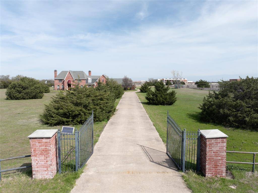 9077 Lakeridge Drive, Princeton, TX 75407