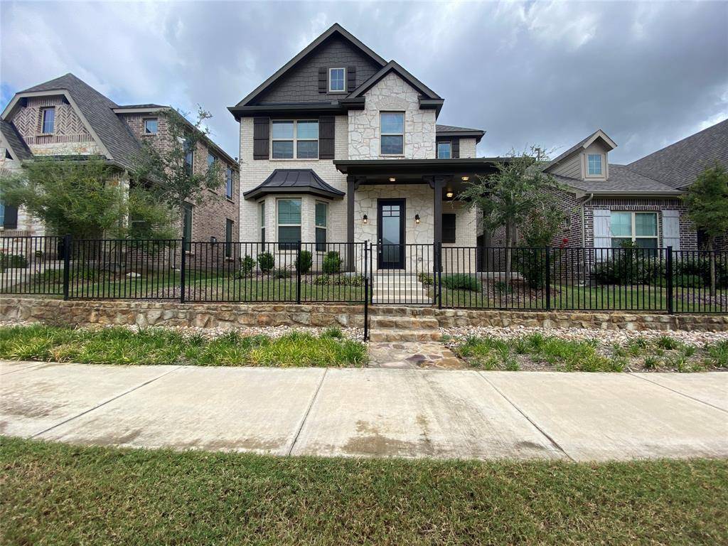 318 Julia Lane, Euless, TX 76040