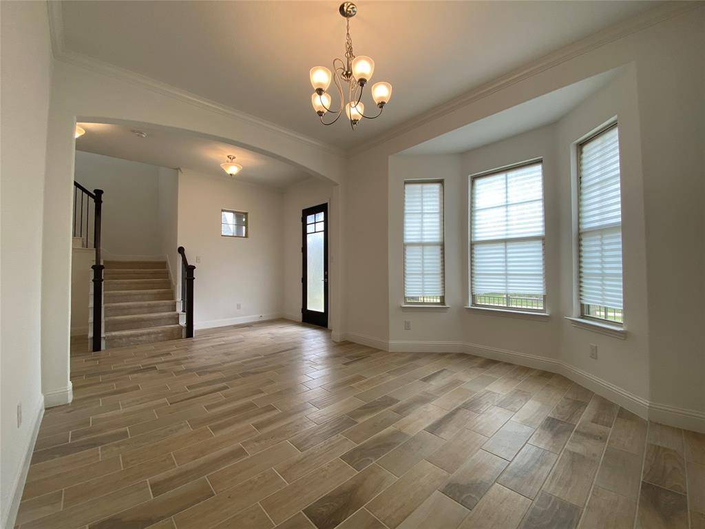 318 Julia Lane, Euless, TX 76040