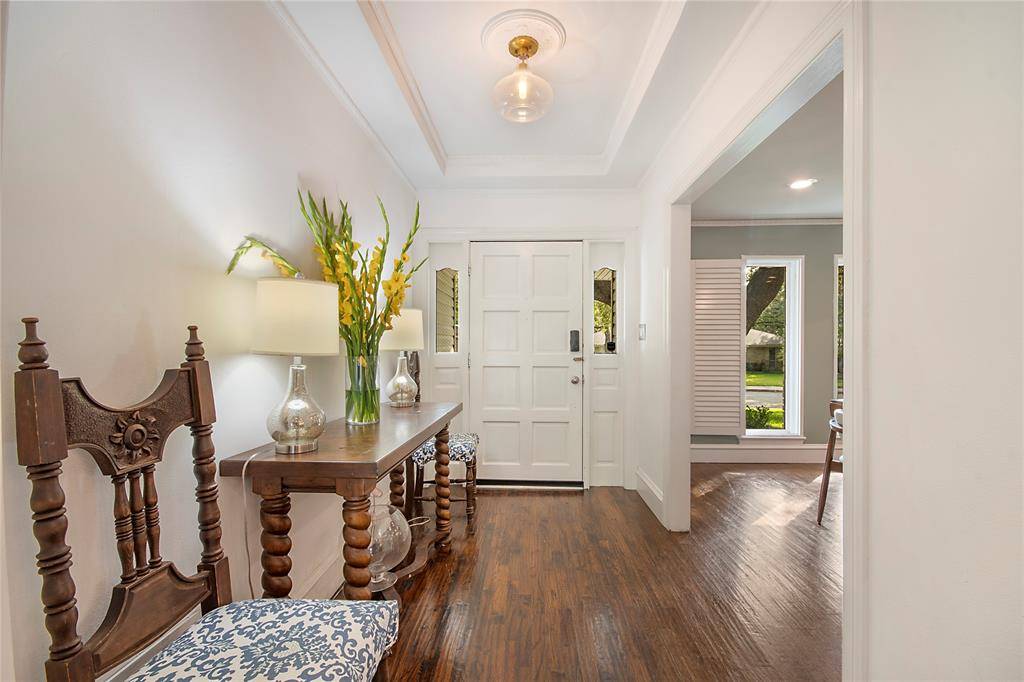 7449 Tophill Lane, Dallas, TX 75248