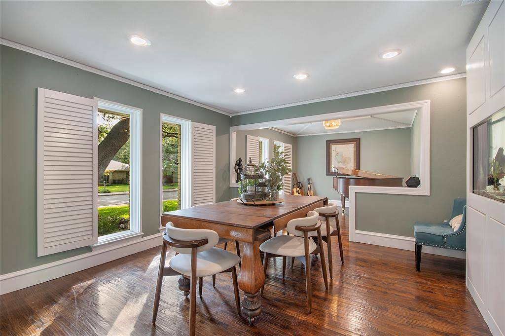 7449 Tophill Lane, Dallas, TX 75248