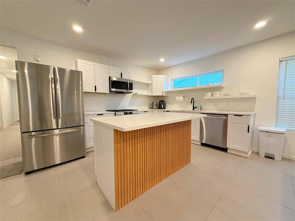 5227 Saint Charles Avenue, Dallas, TX 75223