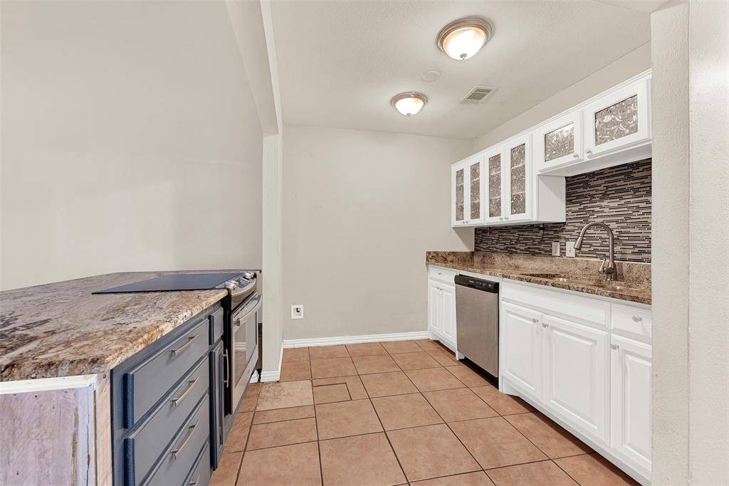 2655 Via Cordova, Carrollton, TX 75006