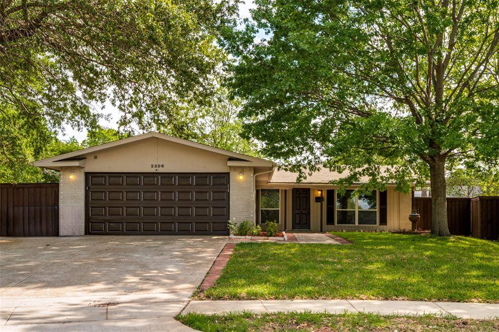 2306 Lakeland Place, Carrollton, TX 75006
