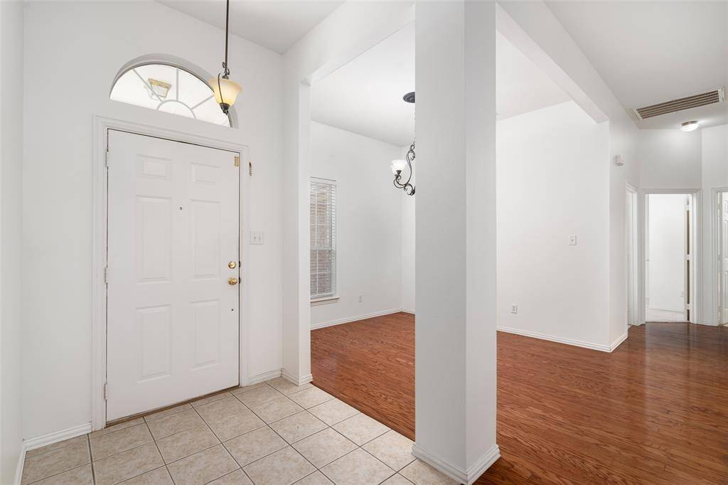 1504 Manten Boulevard, Denton, TX 76208