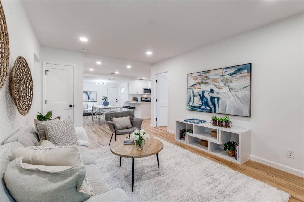 1431 Carson Street, Dallas, TX 75216