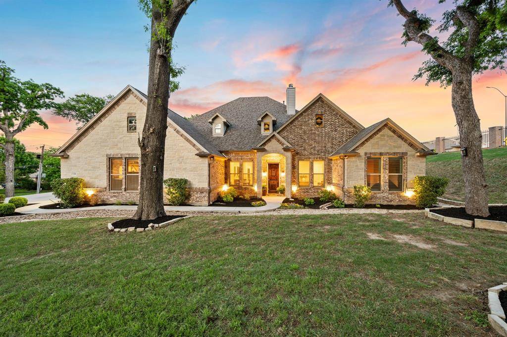 120 Riverbend Estates Drive, Fort Worth, TX 76112