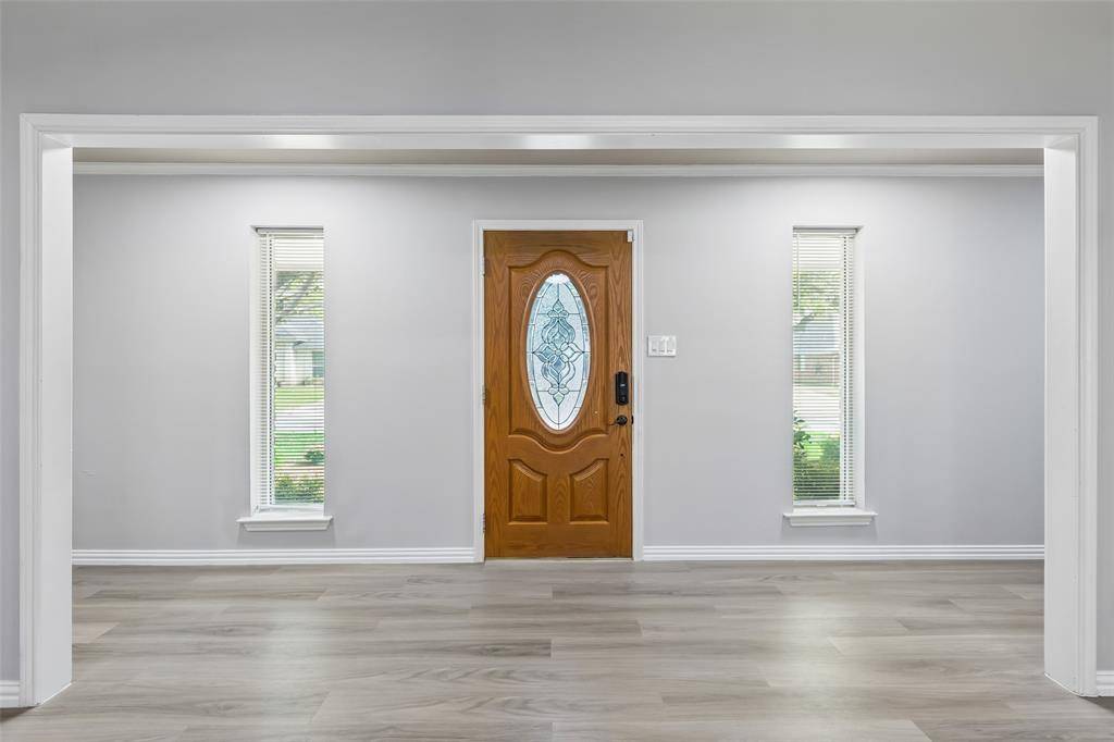 4008 Kingswick Drive, Arlington, TX 76016