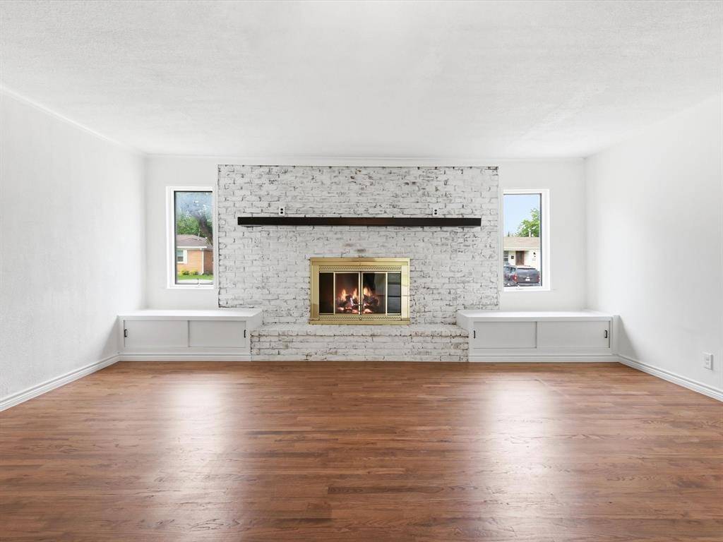 1112 Noble Avenue, Carrollton, TX 75006