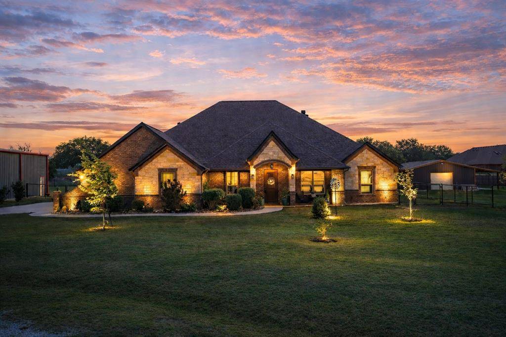 112 Knob Court, Springtown, TX 76082