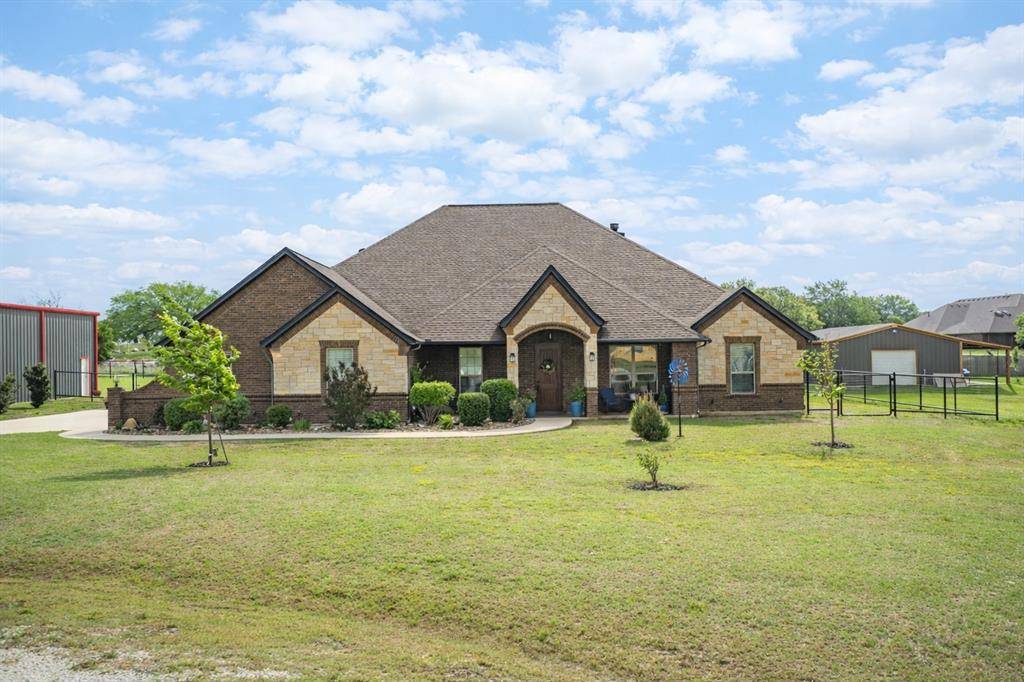 112 Knob Court, Springtown, TX 76082