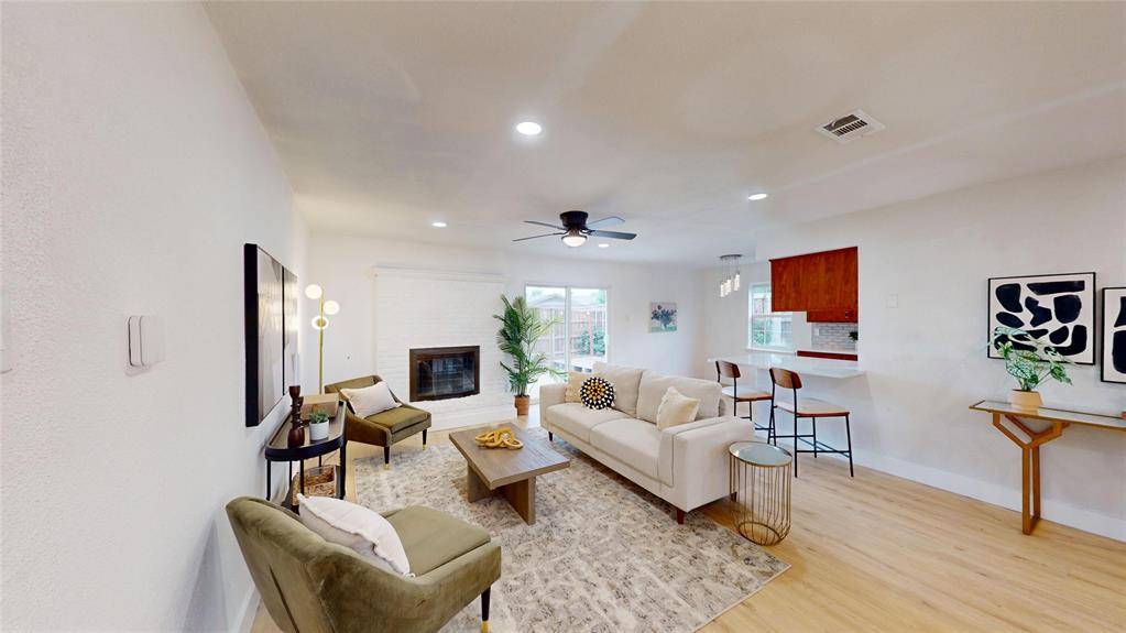 4122 Victoria Street, Irving, TX 75062