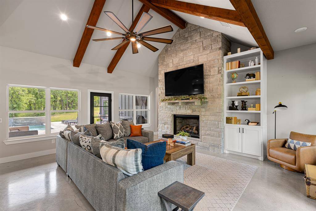 1411 County Road 3424, Bridgeport, TX 76426