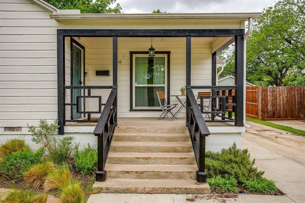 4516 Calmont Avenue, Fort Worth, TX 76107