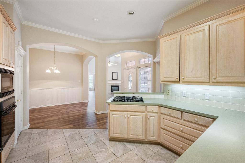 2313 Ragland Road, Mansfield, TX 76063