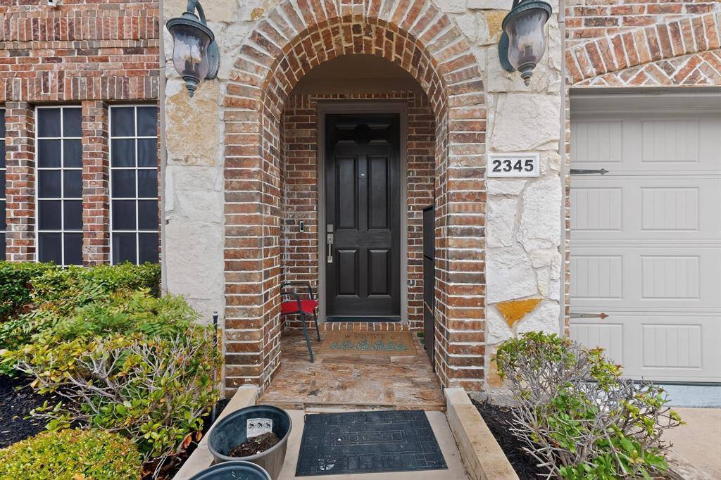 2345 Fountain Gate Drive, Little Elm, TX 75068