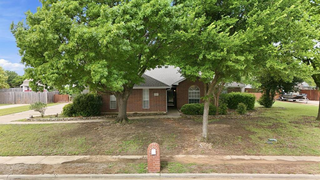 6421 Peak View Court, Midlothian, TX 76065