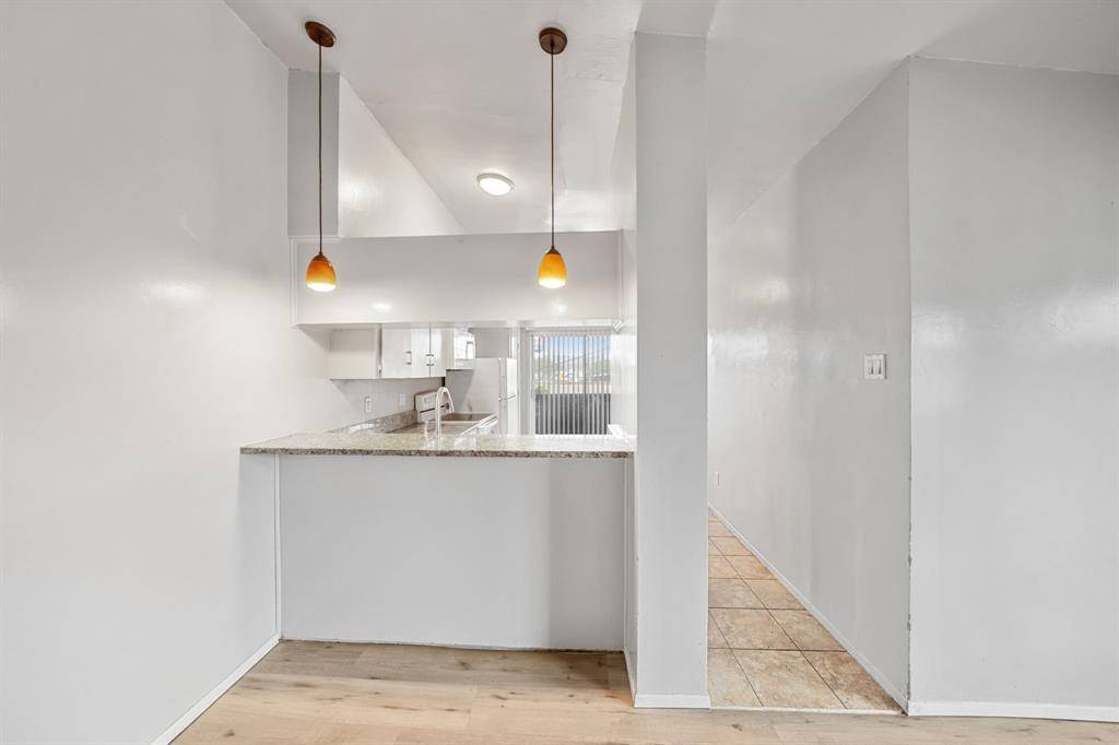 2627 Douglas Avenue #202, Dallas, TX 75219