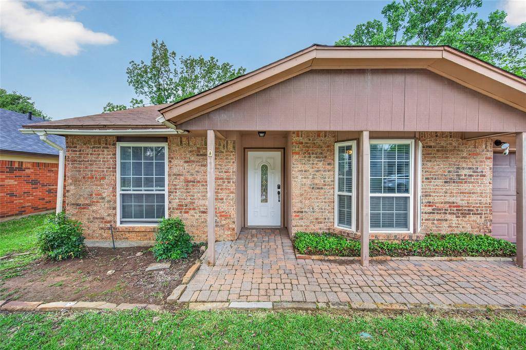 3009 Richwood Circle, Bedford, TX 76021
