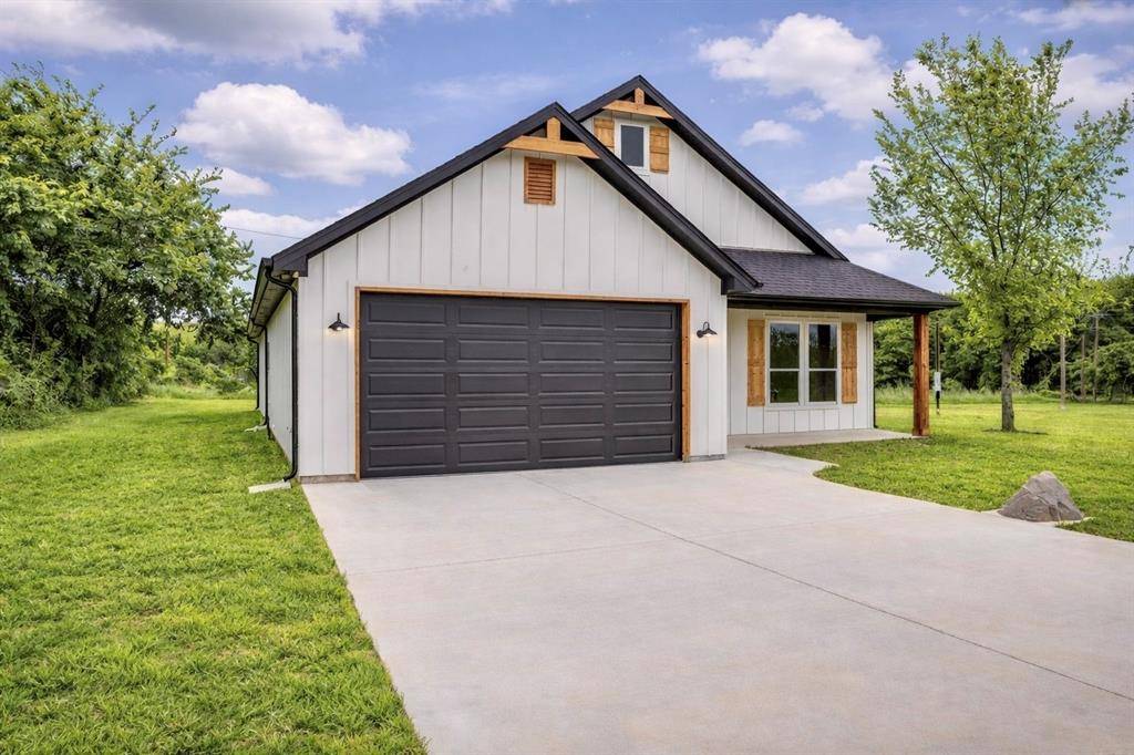 1621 County Road 4764, Boyd, TX 76023