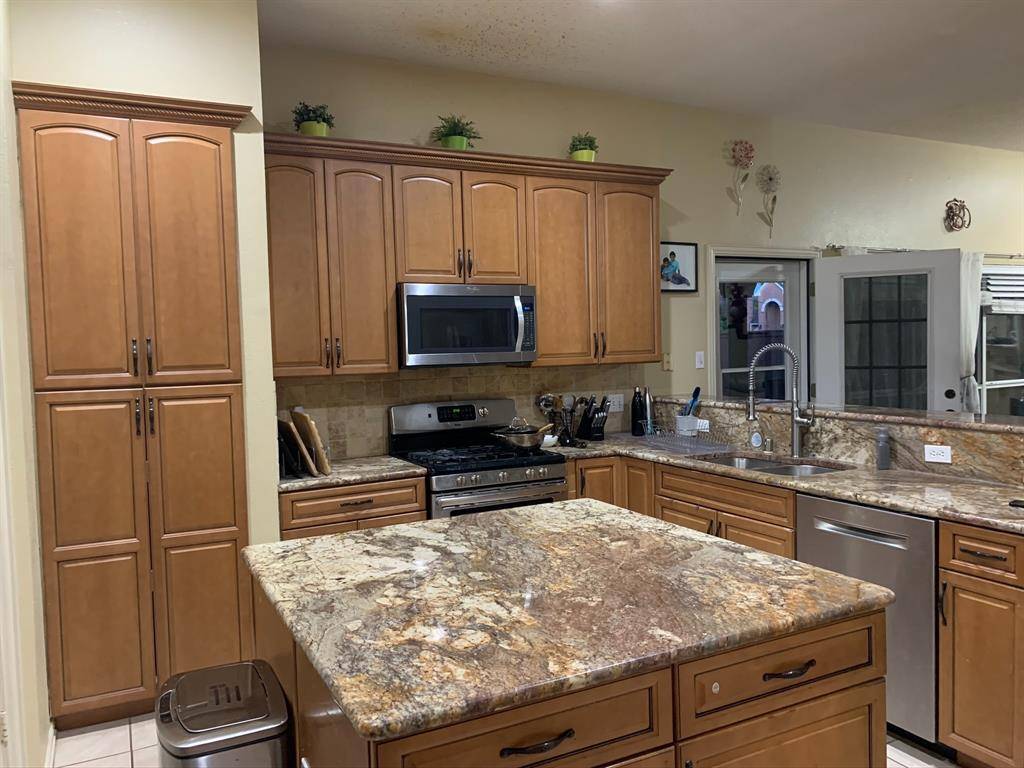 706 Cheshire Drive, Coppell, TX 75019