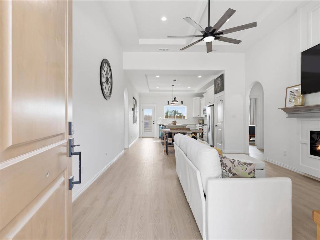 5600 San Jacinto Drive, Granbury, TX 76048