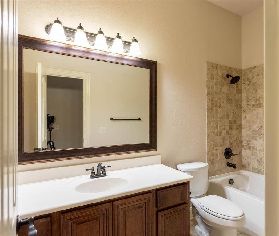 2409 Lynbridge Drive, Plano, TX 75025