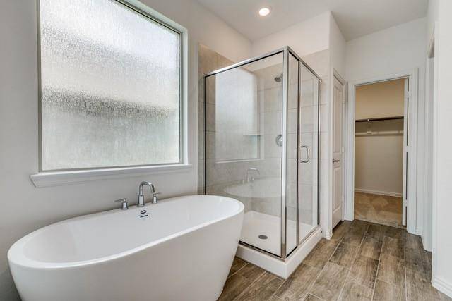 1033 Rosebay Drive, Justin, TX 76247