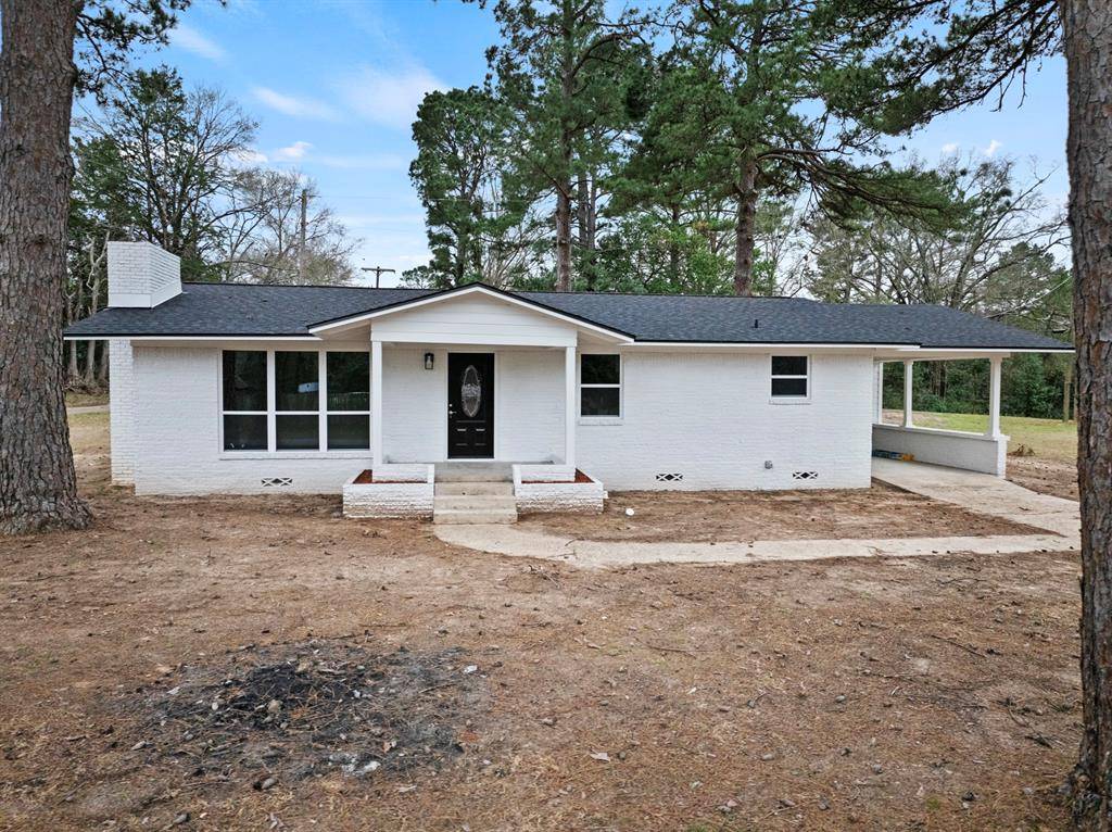 303 Campbell Street, Daingerfield, TX 75638