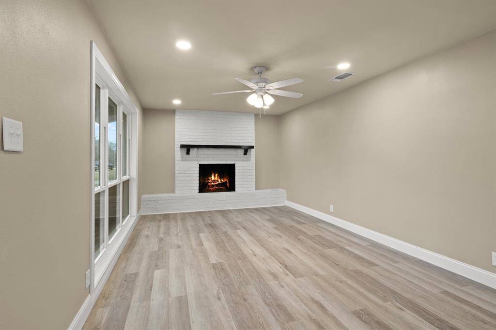 303 Campbell Street, Daingerfield, TX 75638