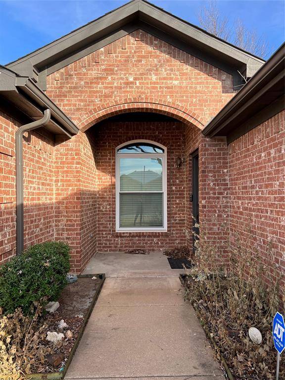 6015 Harwood Crossing Drive, Arlington, TX 76018