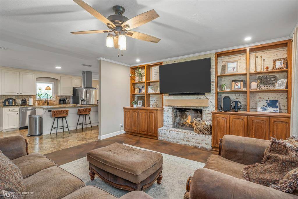 1108 Buckhall Road, Bossier City, LA 71111